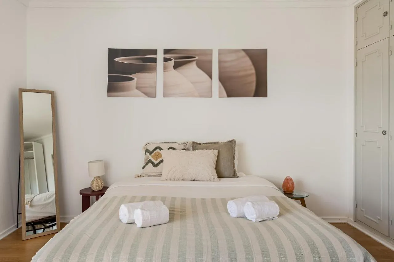 Joivy Bright Bohemian Flat In Cascais Apartment Portugal